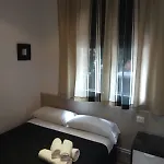 鲁塔弗朗西亚旅馆 招待所